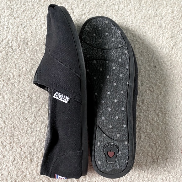 Bob’s Shoes - Picture 2 of 4